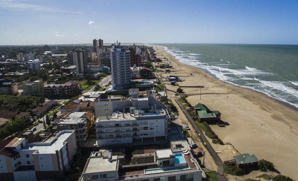 Villa_Gesell_-_panoramio_-_VANT_Vistas_Aéreas_(5)_(cropped)